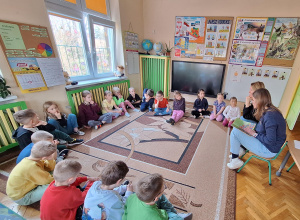 „Obcemu powiedz nie” - spotkanie "Skrzatów" z Paniami z Poradni Psychologiczno - Pedagogicznej