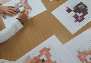dyktando graficzne "Zakodowany miś"