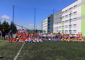 Zdjęcie grupowe uczestników "Fudbolandi"