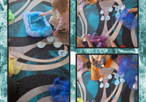 Na zdjęciu dziecko odszukuje w pojemniku z niebieskim ryżem kropelki wody, na których sa obrazki w jaki sposób wykorzystujemy wodę.