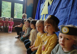 dzieci podczas zabawy z okazji dnia przedszkolaka